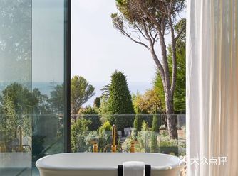 这座家庭住宅享有戛纳和勒林斯群岛｜LérinsIslands