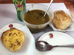 葡式咖喱崩沙牛腩-番茄屋葡式美食(总店)