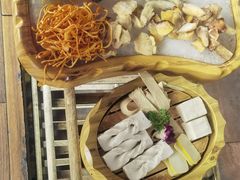 -滇釜火锅·能喝汤的火锅(车公庄店)