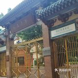 东山口的地下市政通道也是一道风景线呢