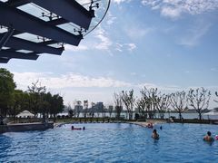 -上海滴水湖皇冠假日酒店