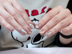 -UU·NAIL美甲美睫專門店