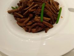 -万龙洲海鲜(大兴绿地缤纷城店)