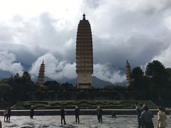 -三塔倒影公园