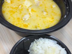 -渝是乎酸菜鱼(龙旗购物中心店)