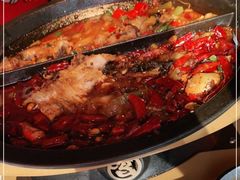 -鸣记脆皮烤鱼·海鲜烤鱼(三八广场店)