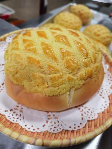 喂贝五洞牛肉店(大沥店)-"「咖喱菠萝包」:可以尝试一下,味道挺好的.