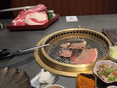 -铭牛烧肉·和牛海鲜自助(高新月牙湖店)