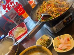 -富正毅三下锅·湘西韵味(天门山索道店)
