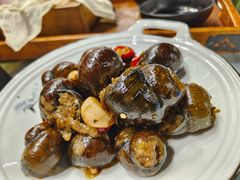-刘姐啤酒鱼民族演艺餐厅(西街总店)