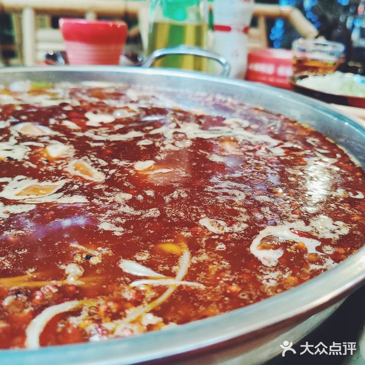 中辣的火锅兔才配得上这个院坝哦