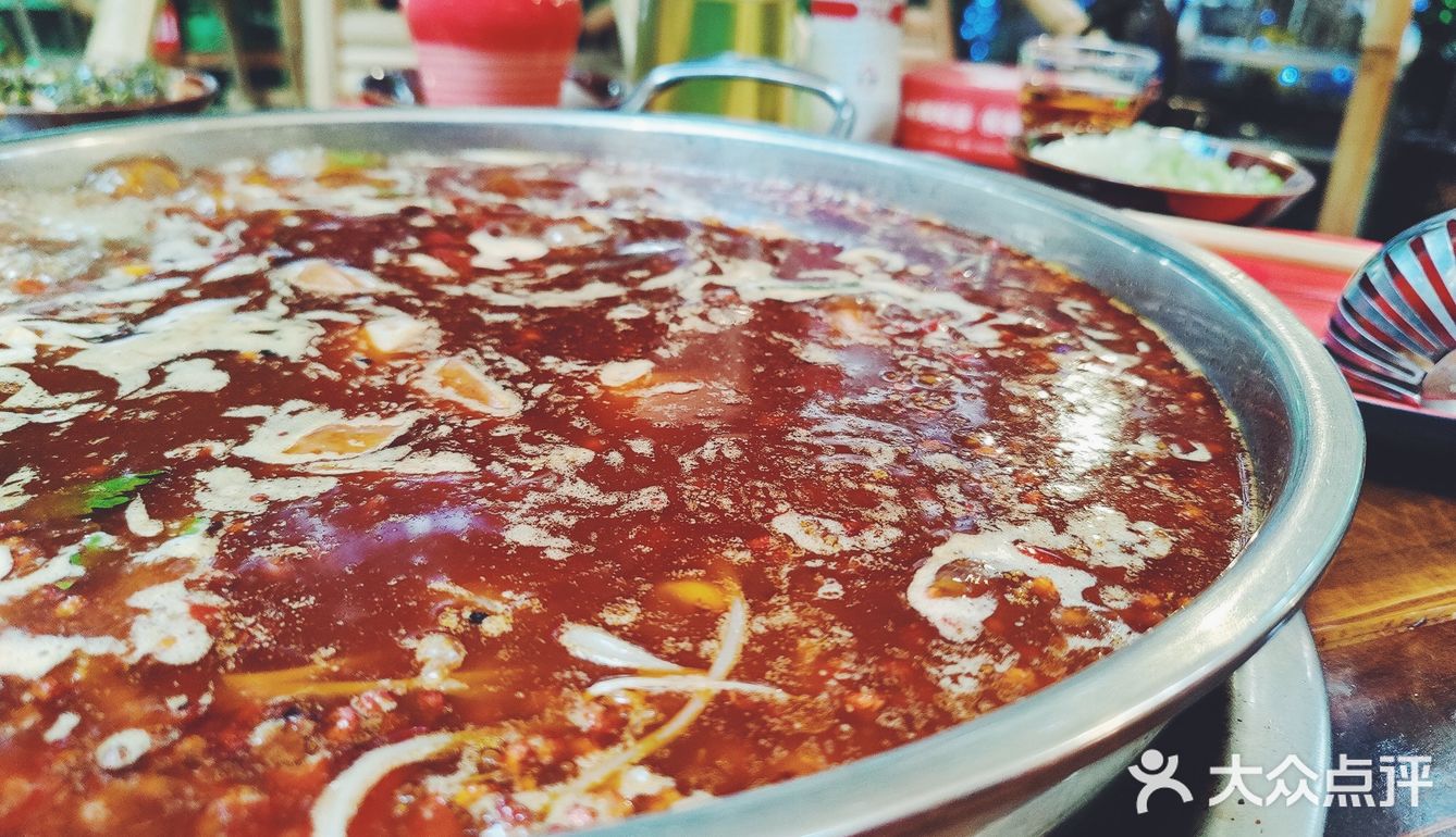 中辣的火锅兔才配得上这个院坝哦