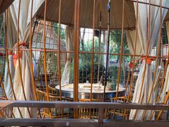 -二荆条·蜀鲜汇城市森林火锅