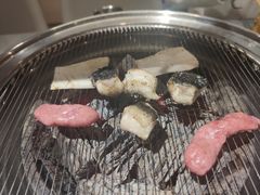 -围炉肉舍•炭烤活鳗•丹东海鲜烤肉(步行街店)