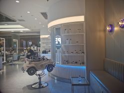 -PE SALON