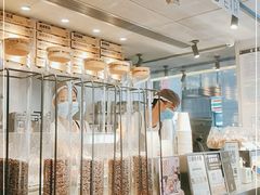 面包甜点陈列柜-喜茶(中山利和新地店)