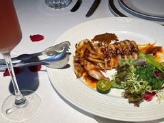 -Mogul Eatery·大亨餐酒馆