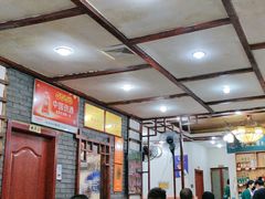 -湖南人家湘菜馆(镇江路店)