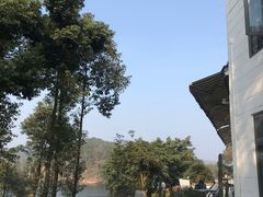-华凌山庄·隐湖栖