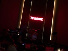 -TZ House音乐现场(来福士中心店)