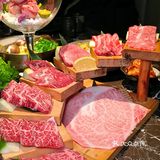 谁说餐饮寒冬没好店❓❗阶梯日式烤肉来破局！