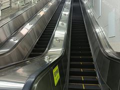 -红土地(地铁站)