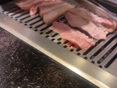 -臻牛烤肉