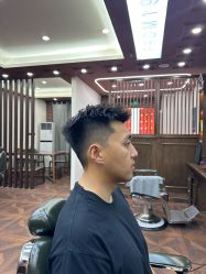 -贝勒爷专业男发