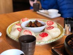 土馒头配大块肉-7017浙菜•建德味(中财店)