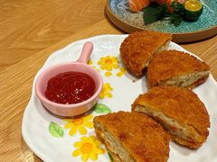 牛肉可乐饼-团子君寿司·茶