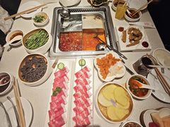 -海底捞火锅(世界城广场店)