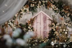 -深度婚礼策划·宴会布置·高端私人创意定制