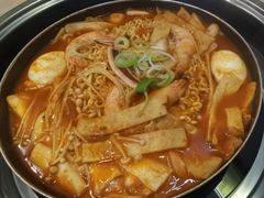 -三清洞摩西韩式年糕火锅(威高广场店)