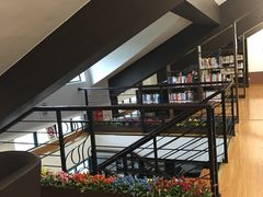 -杨浦区图书馆(长海路街道分馆)