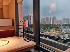 窗边景观位-左庭右院鲜牛肉火锅(苏州园区永旺店)