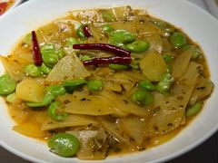 腌菜豆米土豆片-云腾食府·云南菜