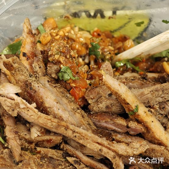 顺江烧肉米线(奥新体育城总店)