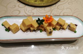 Beauty-Enhancing Red Bean and Pea Cake