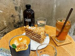杏仁摩卡糕-CABO Coffee
