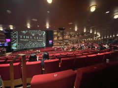 -交通银行前滩31演艺中心