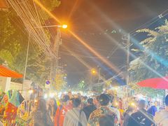 -周日夜市