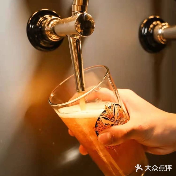 无锡探店|超火爆氛围感餐吧·COMMUNE