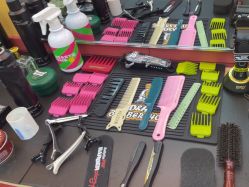 -Devilhands Barbershop男士理容店