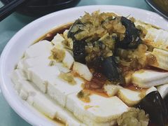 青椒皮蛋拌豆腐-食惠里小笼包面馆(越秀店)
