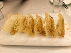 -品海楼·大连海胆锅贴馆(东港店)