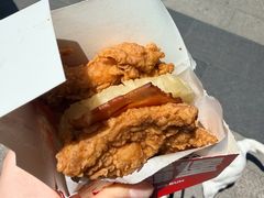 -肯德基(宝利丰店)