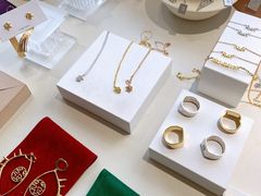 -LADY FAFA(巨鹿路陕西南路路口店)