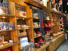 零售区-御手信(古港店)