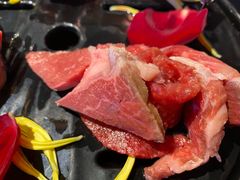 肉边氧化不太新鲜-哈拉海和牛主题餐厅(哈西店)