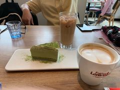 -必胜客餐厅(昆百大泰业城店)